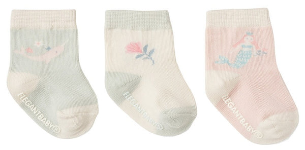 This Elegant Baby Socks, Sea Magic set includes three adorable designs: a pink whale, a pink rose, and a pink mermaid. These socks are not only cute but also feature a no-slip design, making them perfect newborn necessities.