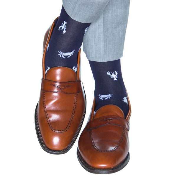 Dapper Classics Lobster and Crab Mid Calf Socks, Navy and White